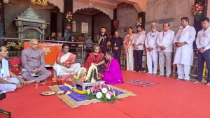 राष्ट्रपती द्रौपदी मुर्मू यांनी घेतले श्री शनैश्वर मूर्तीचे दर्शन 2