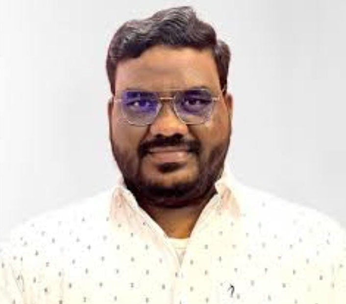 मा.जिल्हाधिकारी डॉ.राजा दयानिधी फोटो