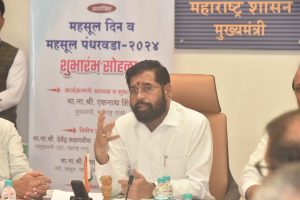 मा मुख्यमंत्री यांच्या उपस्थितीत महसूल दिन 3