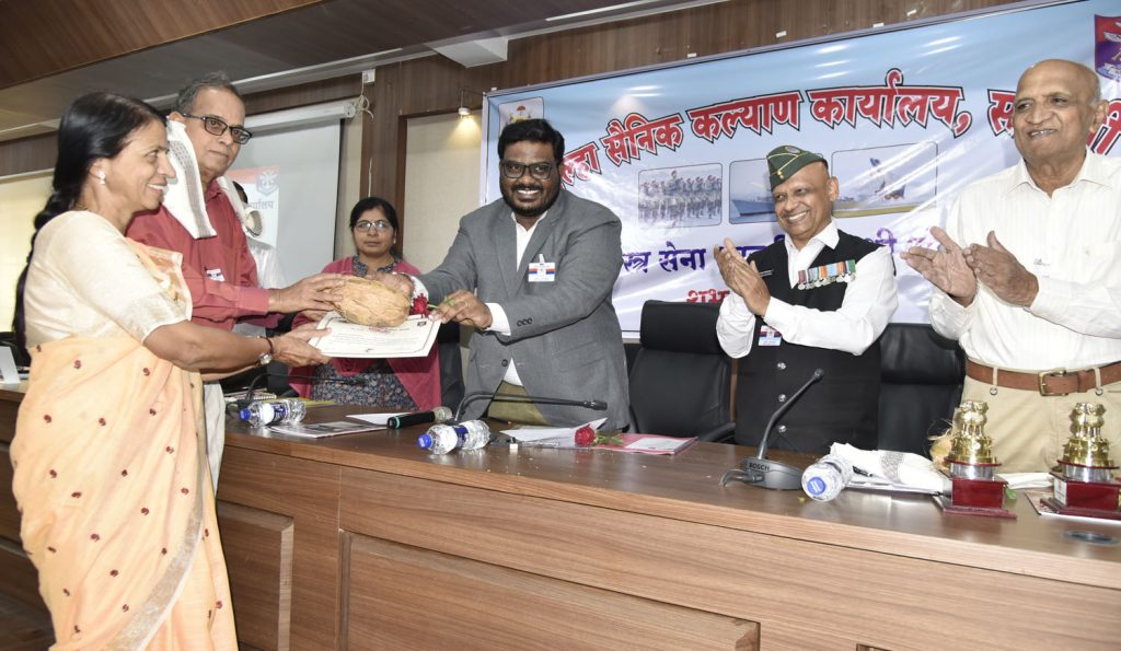 सशस्त्र सेना ध्वज निधी फोटो (4)