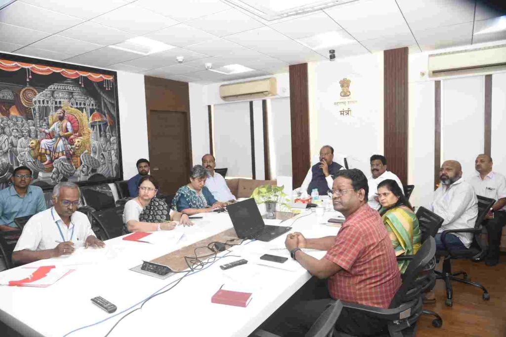 नागपूर येथील मेडिट्राना हॉस्पिटलबाबत बैठक 1