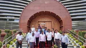 डॉ. बाबासाहेब आंबेडकरांच्या पुतळ्याच्या कामाची केली पाहणी 2