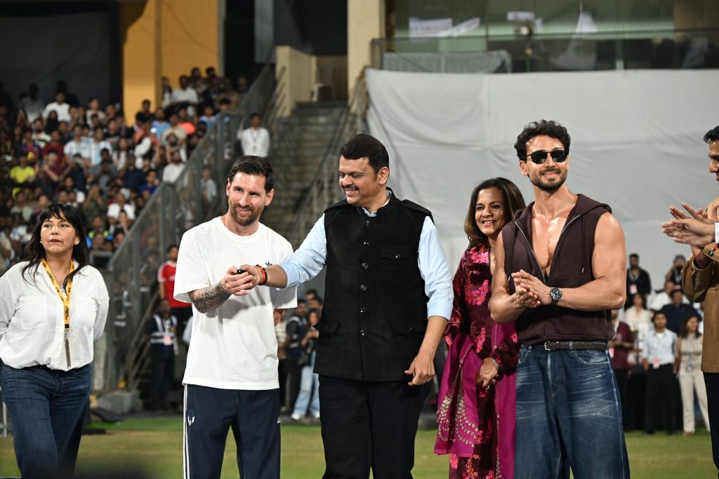 मुख्यमंत्री देवेंद्र फडणवीस यांच्या हस्ते ‘प्रोजेक्ट महादेवा’चा शुभारंभ (4)