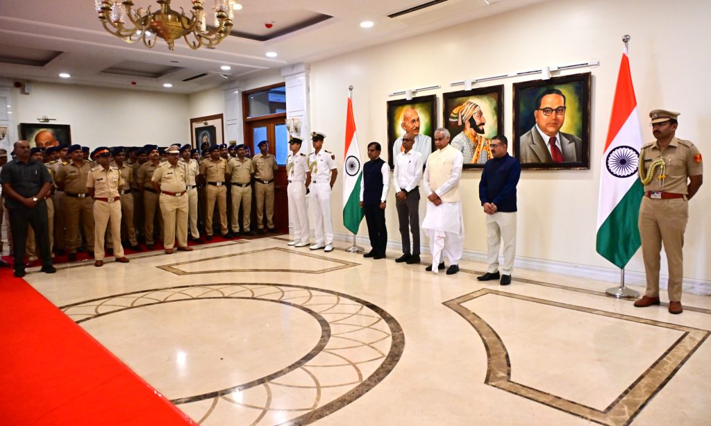 उपमुख्यमंत्री अजित पवार यांच्या निधनाबद्दल राज्यपालांना तीव्र दुःख (2)