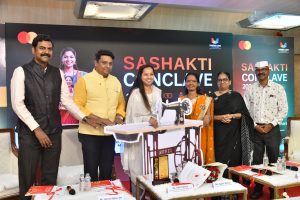 मंत्री आदिती तटकरे यांच्या उपस्थितीत सशक्ती कार्यक्रम (4)