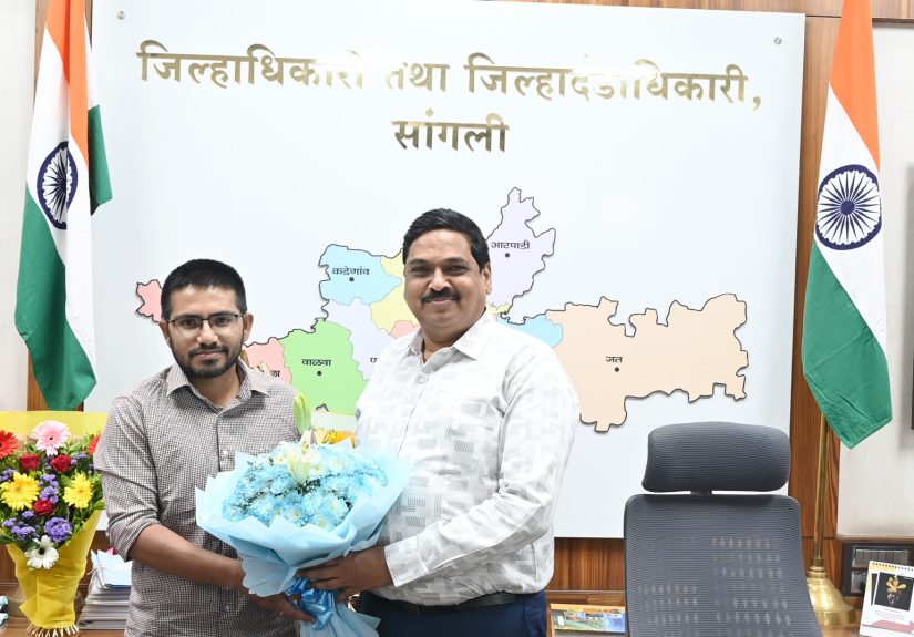 सांगलीच्या जिल्हाधिकारीपदी डॉ. मैनाक घोष रुजू (2)