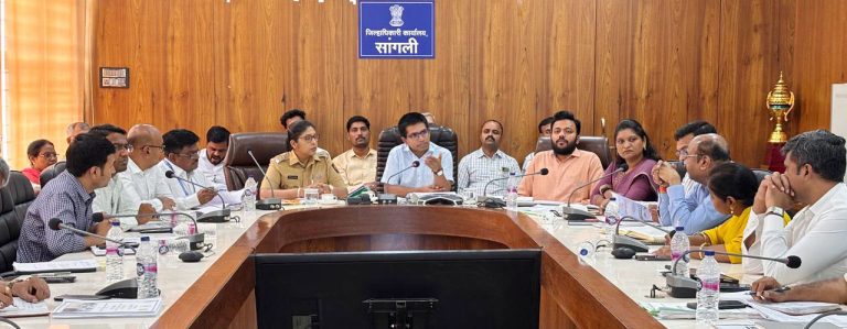 आपत्ती मान्सुन पुर्व बैठक फोटो (1)