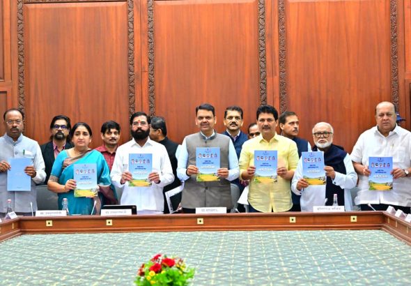 माझं गाव, आरोग्यसंपन्न गाव” राज्यव...्पी अभियानाचा मुख्यमंत्र्यांच्या हस्ते शुभारंभ (1)