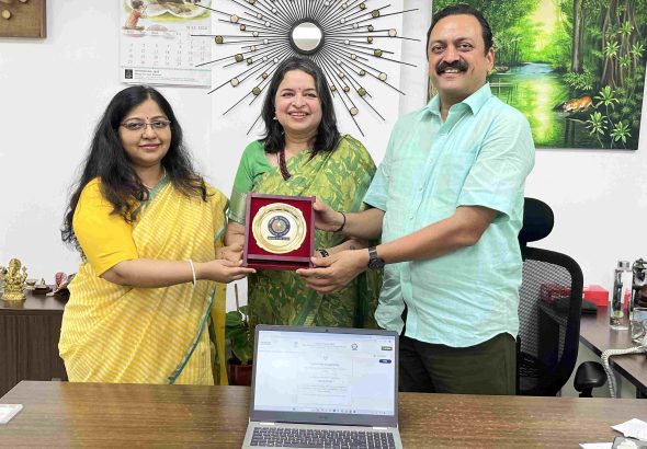 मिलिंद म्हैसकर आणि मनीषा म्हैसकर यांनी केली स्व-गणना 2