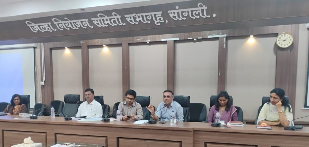 मतदान अधिकारी व कर्मचाऱ्यांना प्रशिक्षण (4)