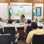मतदान व मतमोजणी प्रक्रियेबाबतची माहिती देण्यासाठी बैठक (2)
