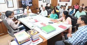 स्थानिक प्राधिकारी मतदारसंघ निवडणुक आढावा बैठक (1)