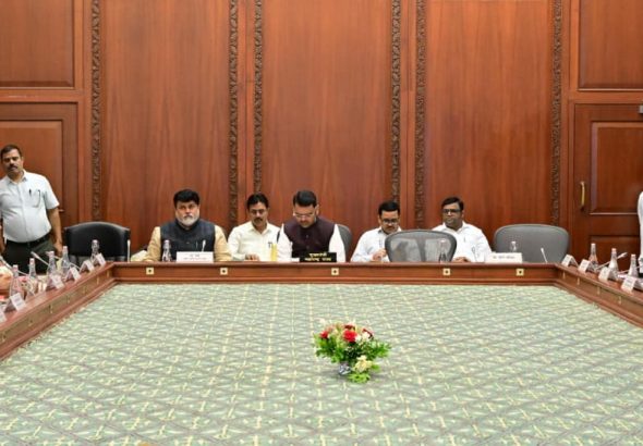 राज्य मराठी विकास संस्था नियामक मंडळाची बैठक (2)