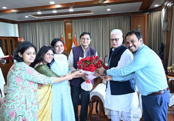 'स्पिक मॅके'च्या शिष्टमंडळाने घेतली राज्यपालांची भेट (2)